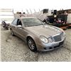Image 9 : A12K --  2008 MERCEDES E320 BLUETEC BEIGE 229073 KMS