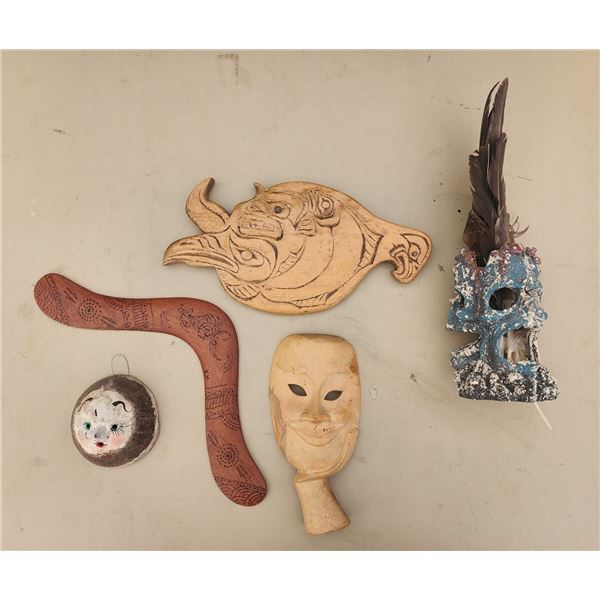 BOOMERANG AND WOODEN ART