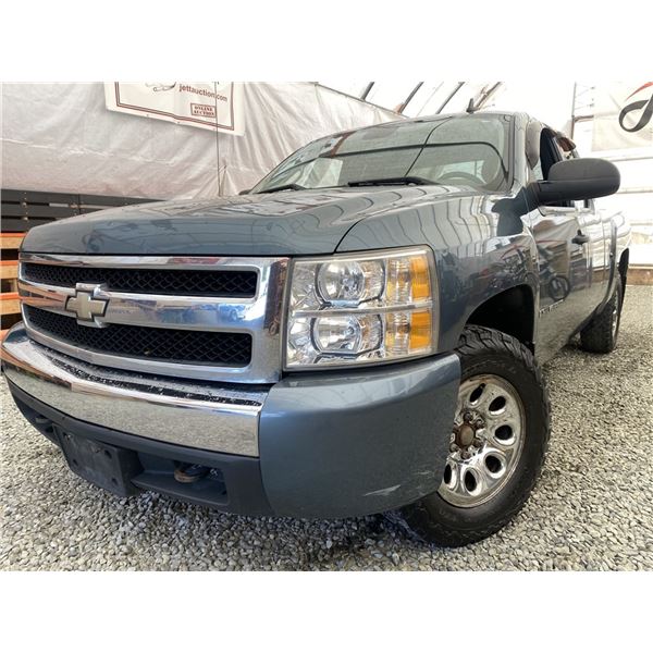 A5 --  2008 CHEVROLET SILVERADO 1500 GREY 278953 KMS