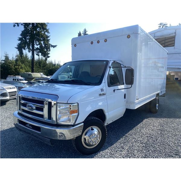 0A --  2008 FORD ECONOLINE E450 SUPER DUTY WHITE 223000 KMS