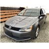 Image 3 : A12U --  2013 VOLKSWAGEN JETTA GREY 298468 KMS