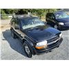 Image 10 : A12Q --  2005 CHEVROLET BLAZER ZR2 BLACK 299228 KMS