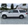 Image 25 : C6B --  2015 LINCOLN NAVIGATOR L WHITE 140275 KMS