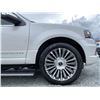 Image 32 : C6B --  2015 LINCOLN NAVIGATOR L WHITE 140275 KMS