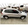 Image 12 : C6I --  2010 VOLKSWAGEN TIGUAN SILVER 141344 KMS