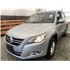 Image 3 : C6I --  2010 VOLKSWAGEN TIGUAN SILVER 141344 KMS