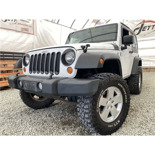 C6L -- 2012 JEEP WRANGLER SPORT 4X4 WHITE 135190 KMS