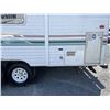 Image 17 : 0E --  2000 WILDERNESS "NO RESERVE" 5TH WHEEL WHITE