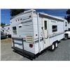 Image 2 : 0E --  2000 WILDERNESS "NO RESERVE" 5TH WHEEL WHITE