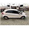 Image 12 : C4 --  2014 KIA RIO GDI WHITE 97911 KMS