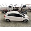 Image 13 : C4 --  2014 KIA RIO GDI WHITE 97911 KMS