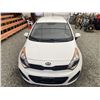 Image 7 : C4 --  2014 KIA RIO GDI WHITE 97911 KMS