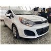 Image 8 : C4 --  2014 KIA RIO GDI WHITE 97911 KMS