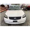 Image 6 : A12ZA --  2005 NISSAN ALTIMA WHITE 265469 KMS