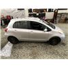 Image 12 : A12Y --  2010 TOYOTA YARIS SILVER 263604 KMS