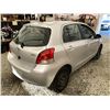 Image 15 : A12Y --  2010 TOYOTA YARIS SILVER 263604 KMS