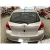 Image 18 : A12Y --  2010 TOYOTA YARIS SILVER 263604 KMS
