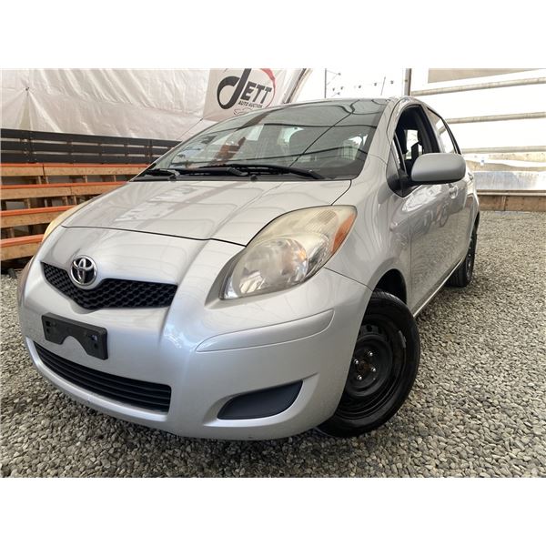 A12Y --  2010 TOYOTA YARIS SILVER 263604 KMS