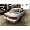 Image 16 : A12ZD --  2002 HONDA ACCORD SILVER 264317 KMS