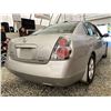 Image 14 : A12W --  2006 NISSAN ALTIMA 2.5 S "NO RESERVE" SILVER 269301 KMS