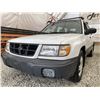 Image 2 : A1 --  1999 SUBARU FORESTER WHITE 300024 KMS