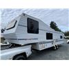Image 8 : 0F --  1990 SHASTA 5TH WHEEL WHITE  KMS