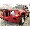 Image 2 : A8 --  2010 JEEP PATRIOT RED 210631 KMS