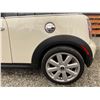 Image 25 : C6L --  2008 MINI COOPER S CREAM 103918 KMS