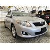Image 8 : B6 --  2010 TOYOTA COROLLA SILVER 68570 KMS