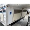 Image 2 : 0F --  1990 SHASTA 5TH WHEEL WHITE  KMS
