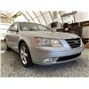 Image 8 : A9 --  2009 HYUNDAI SONATA SILVER 310092 KMS