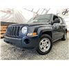 Image 1 : B1 --  2008 JEEP PATRIOT GREY 141792 KMS