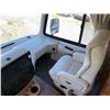 Image 25 : 0J --  2000 35 FT MOTORHOME COMMANDER WHITE 88560 KMS