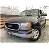 Image 1 : A12Q --  2005 GMC YUKON 4X4 "NO RESERVE" GREY 363936 KMS
