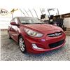 Image 8 : B6 --  2013 HYUNDAI ACCENT RED 183761 KMS
