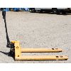 Image 1 : PRIORITY 2500KG CAPACITY HAND PALLET JACK