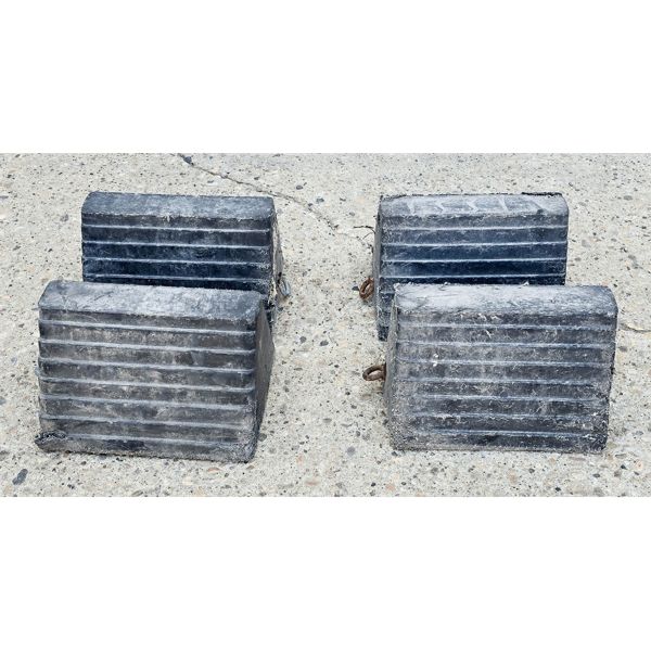 4 RUBBER TIRE CHOCK - 10" X 8" X 6" - 4.4LBS