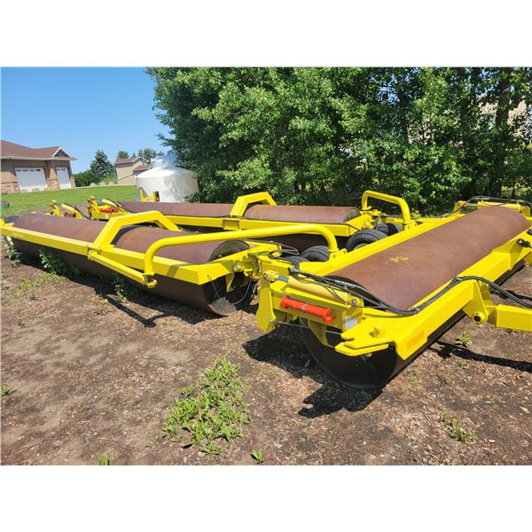 Approx. 2017 7651 Degelman Landroller, 51 ft, 36 inch Rollers, SN. LR7156, original owner