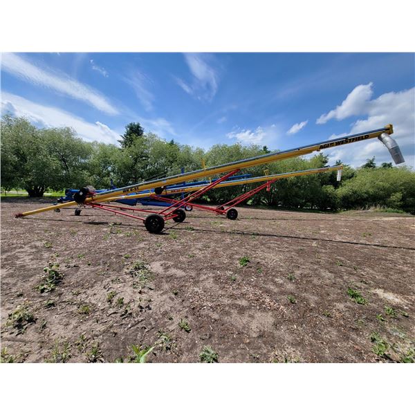 Westfield WR-6-51 220 Elec. Auger, 3 HP, 1ph SN. WF02A122029451, like new, 2 seasons grain drying