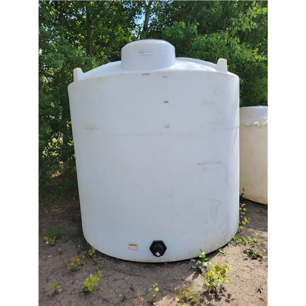 1750 IMP Gallon Vertical Water Tank c/w 2 inch valves