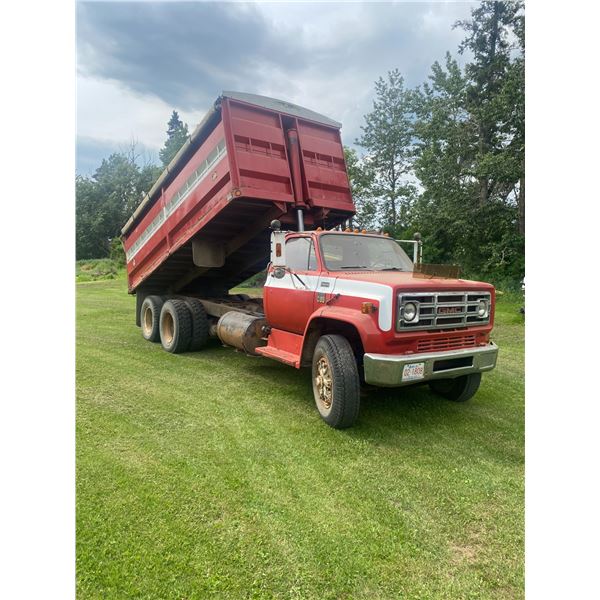 1977 GM Tandem Grain Truck, 18 ft steel box & roll tarp & telescopic hoist, SN. CME677V145951, 427-V