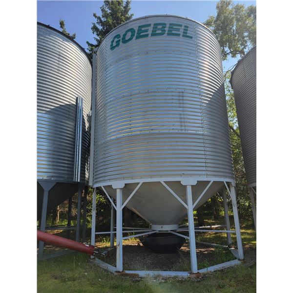 GOEBEL 4-Ring Hopper Bin, 2800 Bu c/w ladder, opener, single skid.To be Moved by Nov. 30th