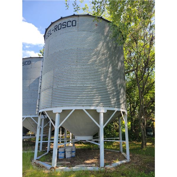 Westeel 5-Ring 1900 Bu Hopper Bin, 14 ft dia., Ladder, opener, single skid. To be Moved by Nov. 30th