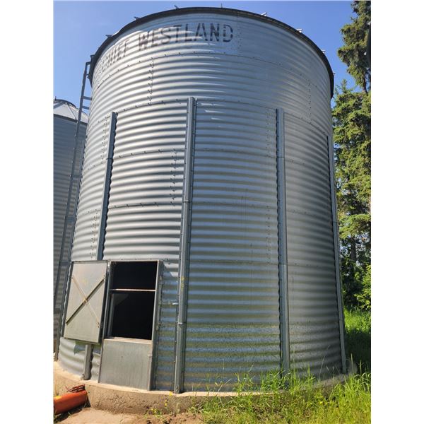 Chief Westland 7-Ring, 4800 Bu on Cement. To be Moved by Nov. 30th