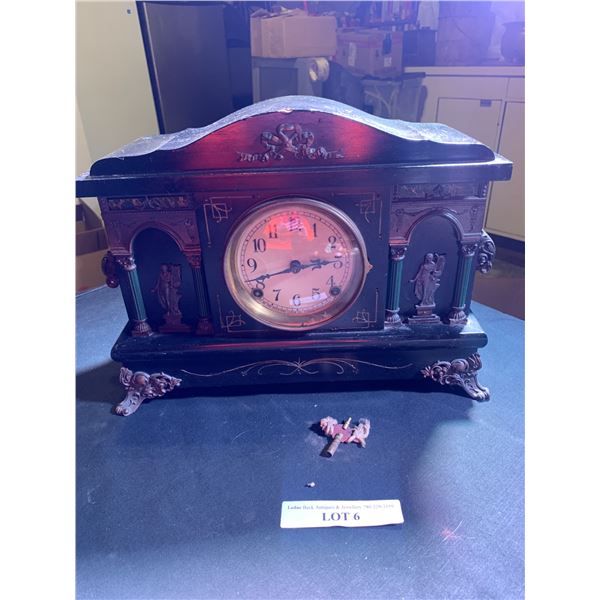 Gorgeous Mantle Clock w Key
