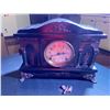 Image 2 : Gorgeous Mantle Clock w Key