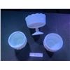 Image 2 : Assorted Milk Glass Bowls