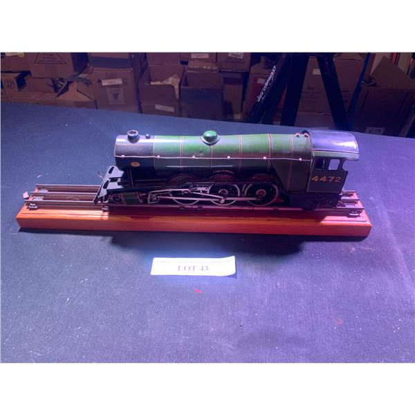 Liner 4472 Doncaster Flying Scotsman Collectible Locomotive on Track