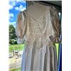 Image 2 : Romanza Wedding Dress