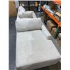 Image 1 : 2 Piece Fabric Sectional Sofa With Chaise